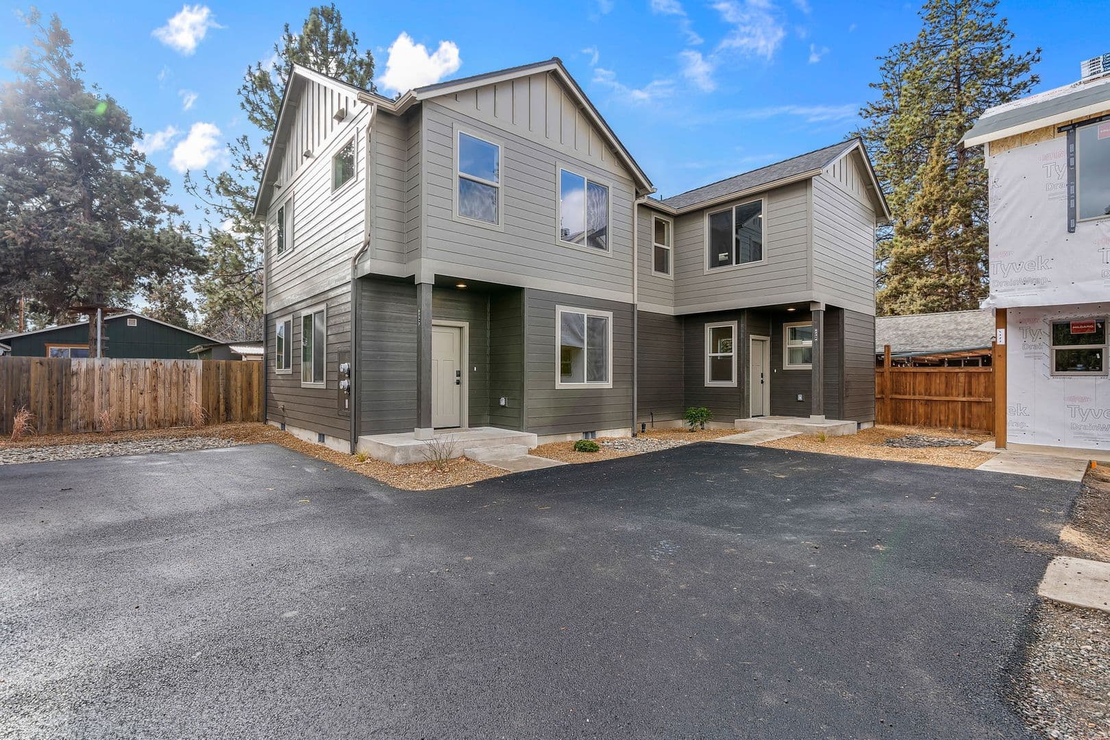 Bend Townhome: 817 SE 5th St