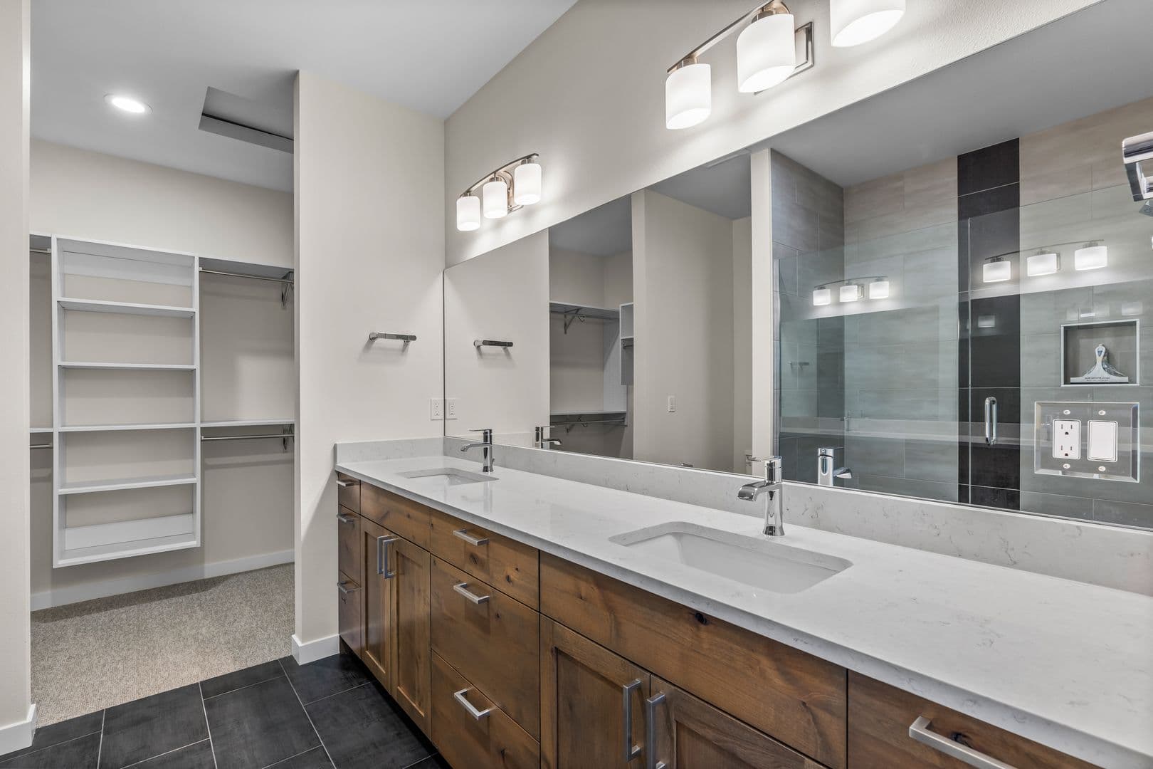 Prineville Condo: 899 NE Discovery Loop