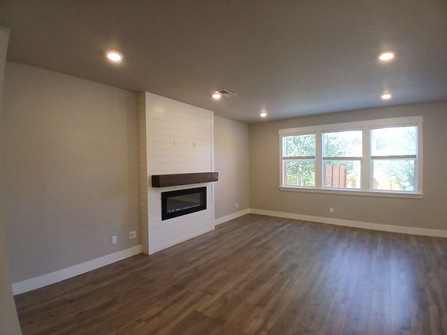 Bend House: 19318 SW Marshmallow Pl.