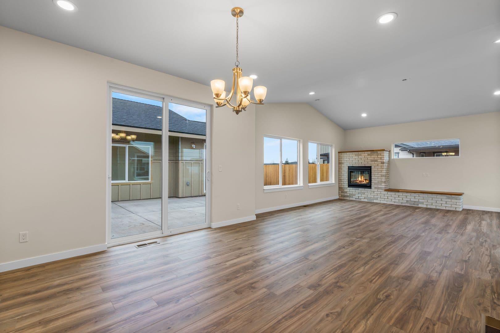 Prineville Condo: 899 NE Discovery Loop