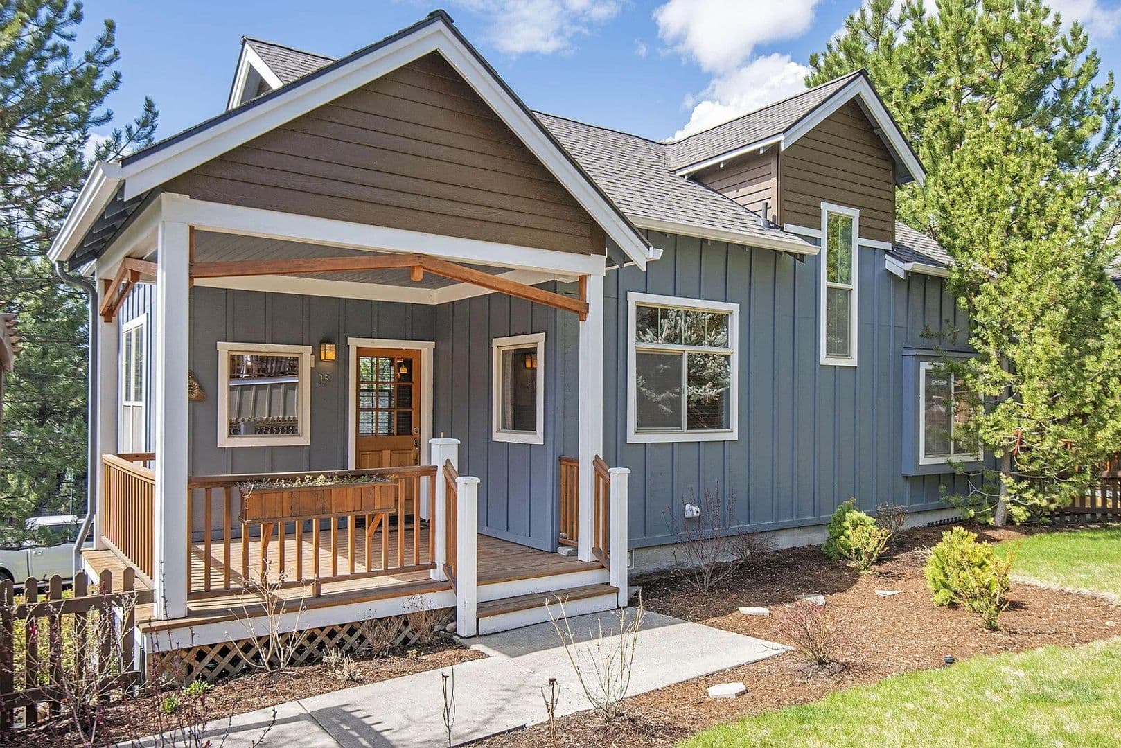 Bend House: 1940 NE Monterey Pines