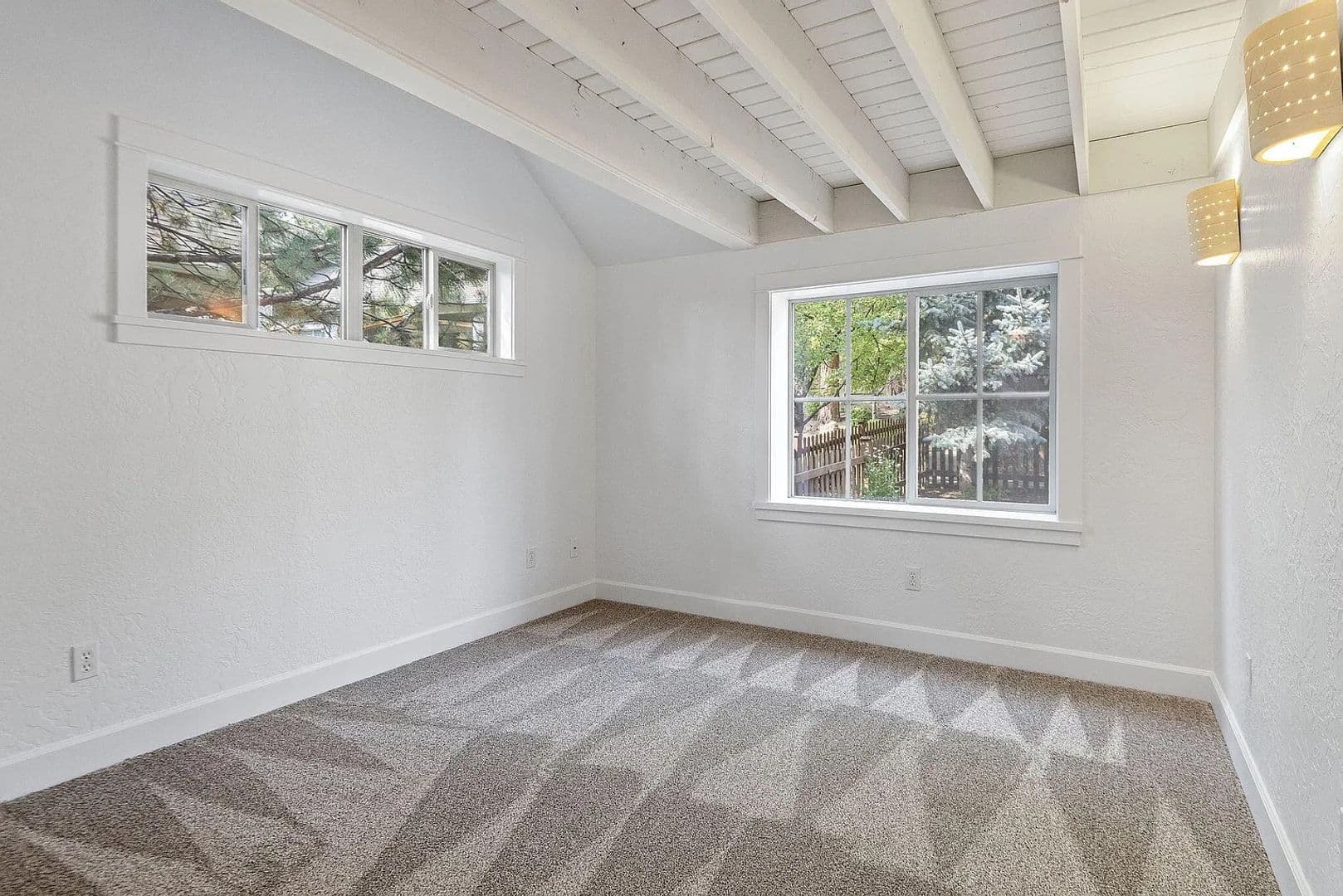 Bend House: 1940 NE Monterey Pines