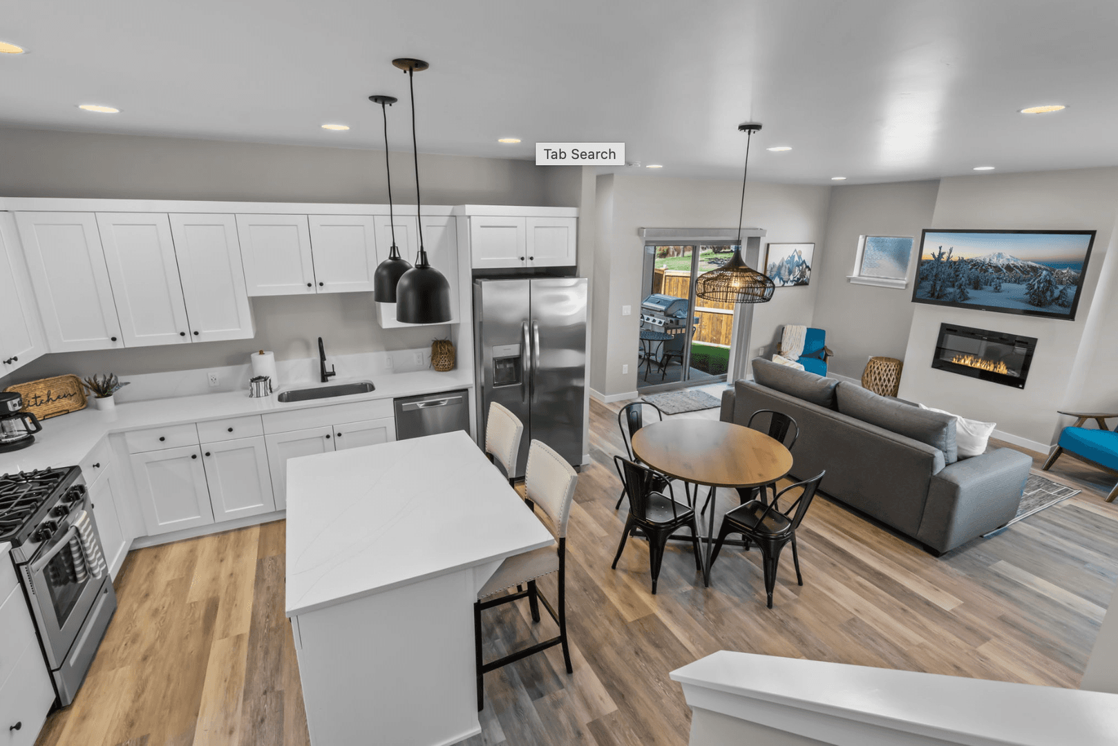 Bend House: 61579 Lucia St