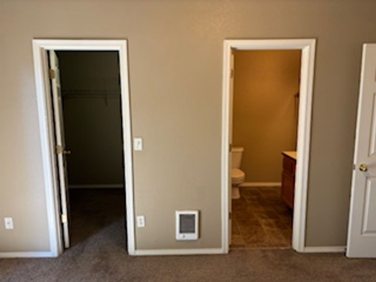Redmond Apartment: 2566 SW Yew Avenue