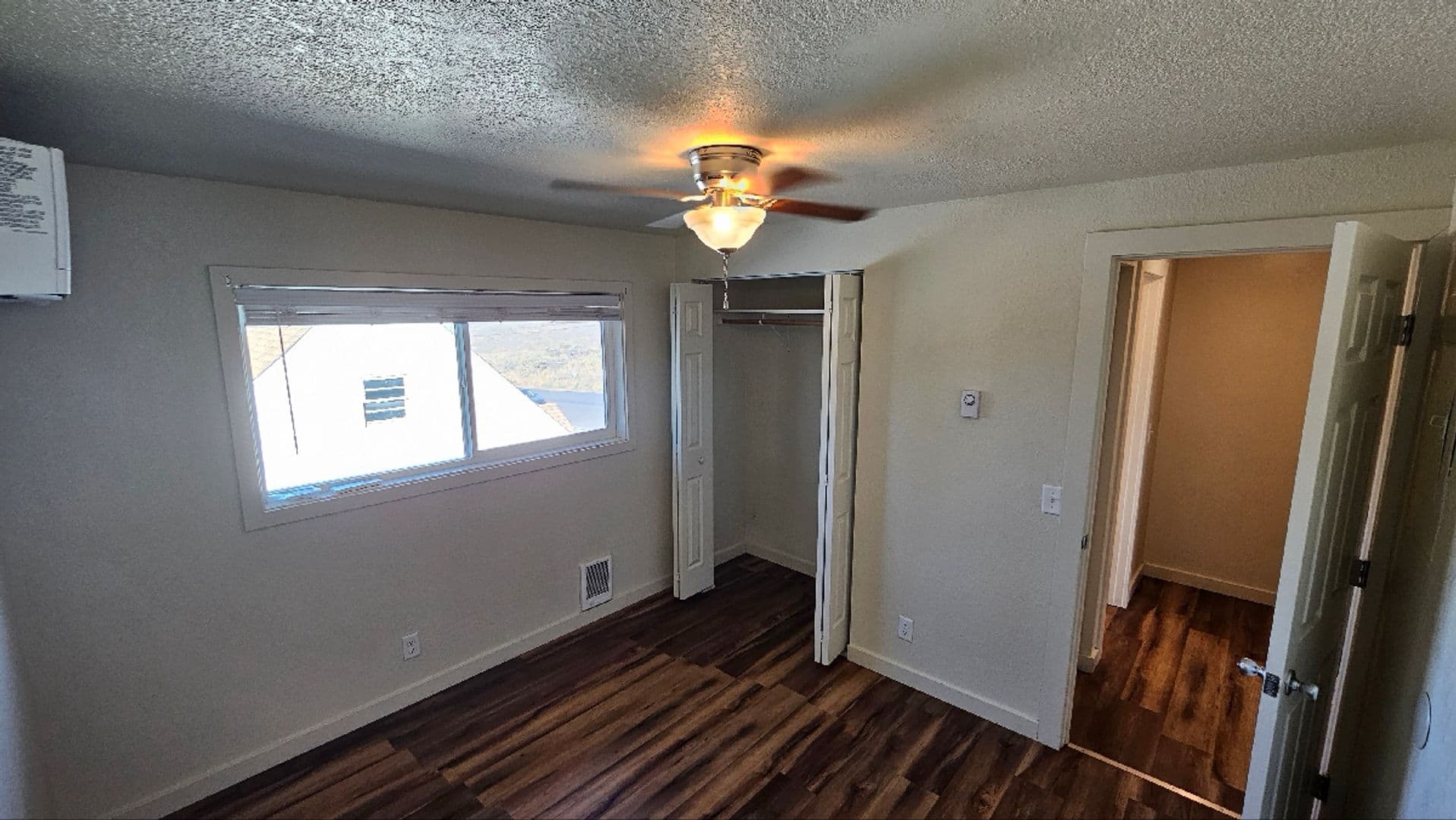 Prineville Apartment: 955 NE Elm St