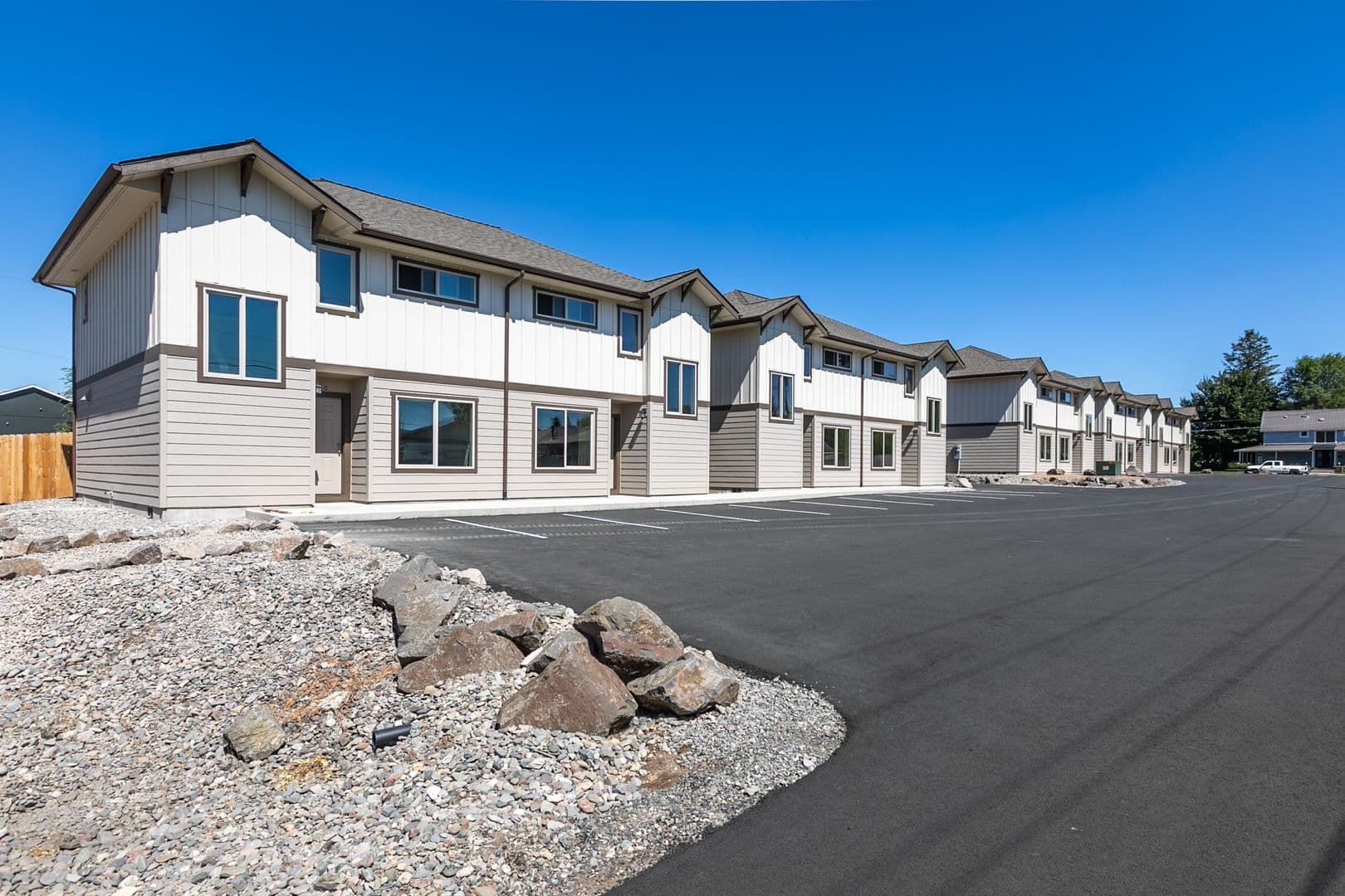 Prineville Townhome: 149 SW Deer Street