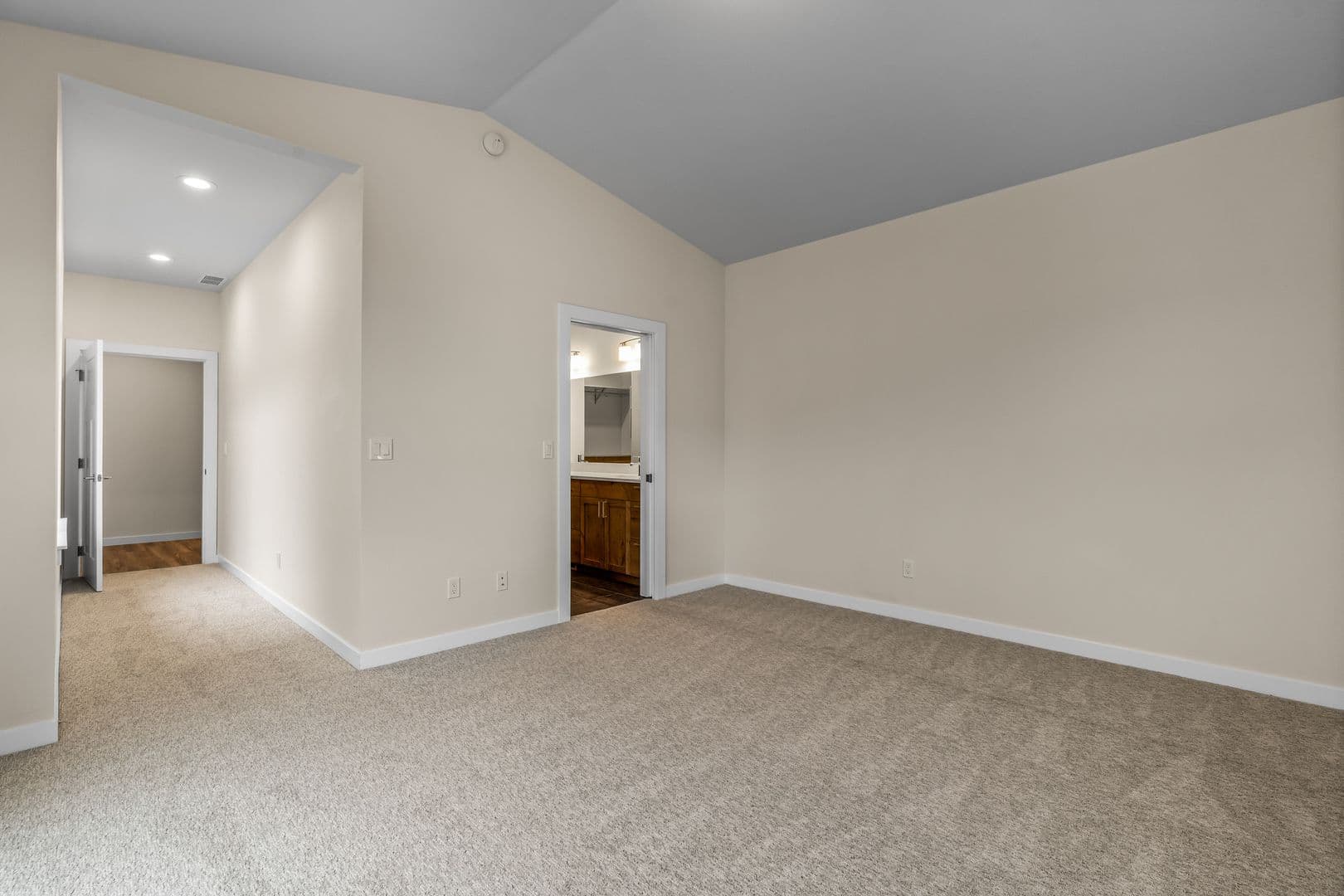 Prineville Condo: 899 NE Discovery Loop