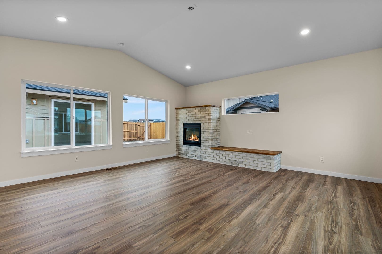 Prineville Condo: 899 NE Discovery Loop