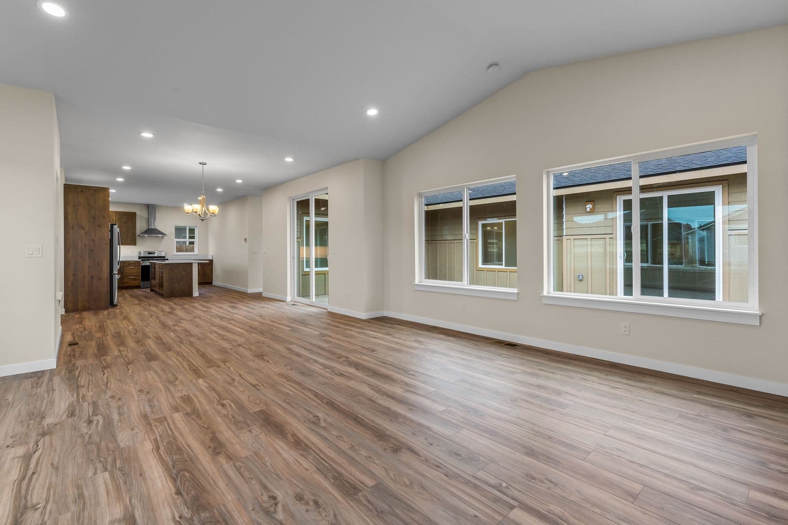 Prineville Condo: 899 NE Discovery Loop