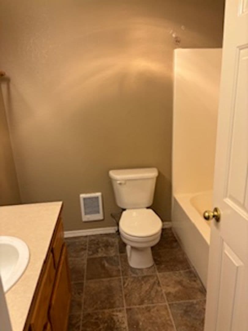 Redmond Apartment: 2566 SW Yew Avenue