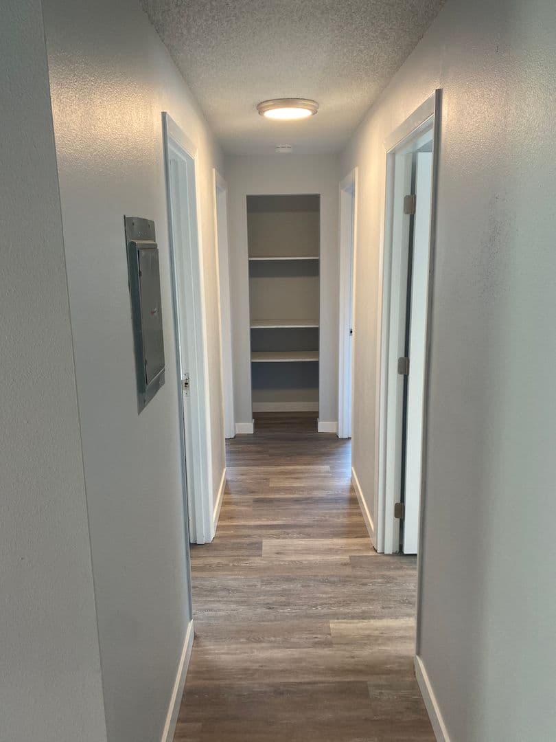 Prineville Apartment: 210 SE 5th st -unit 11
