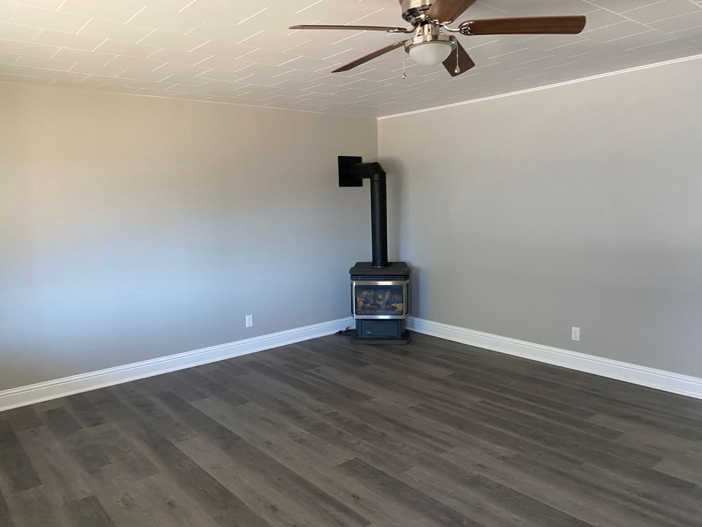 Prineville House: 1272 NW Markuson Dr