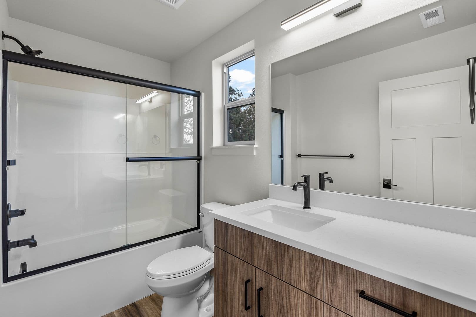 Bend Townhome: 817 SE 5th St