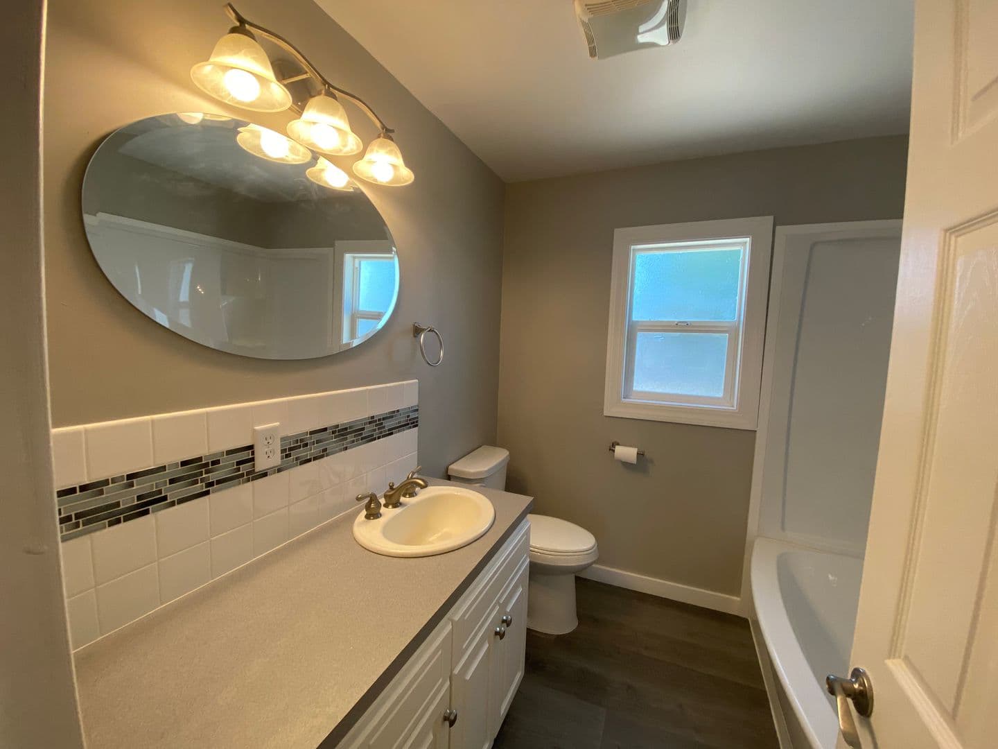 Prineville House: 1272 NW Markuson Dr