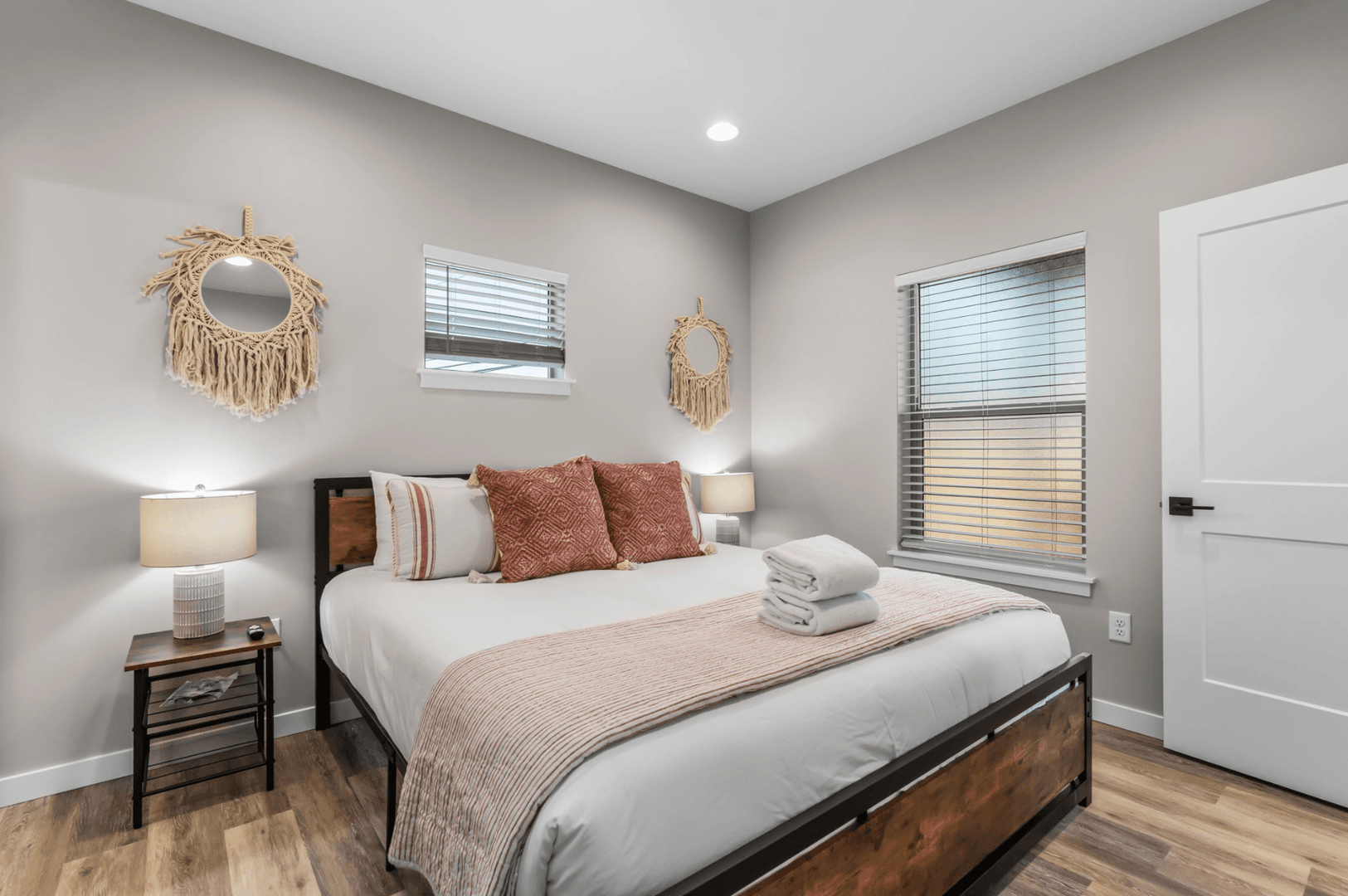 Bend House: 61579 Lucia St