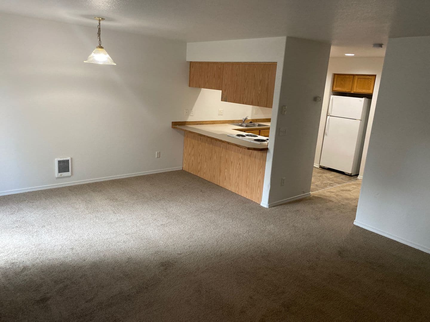 Redmond Apartment: 2566 SW Yew Avenue