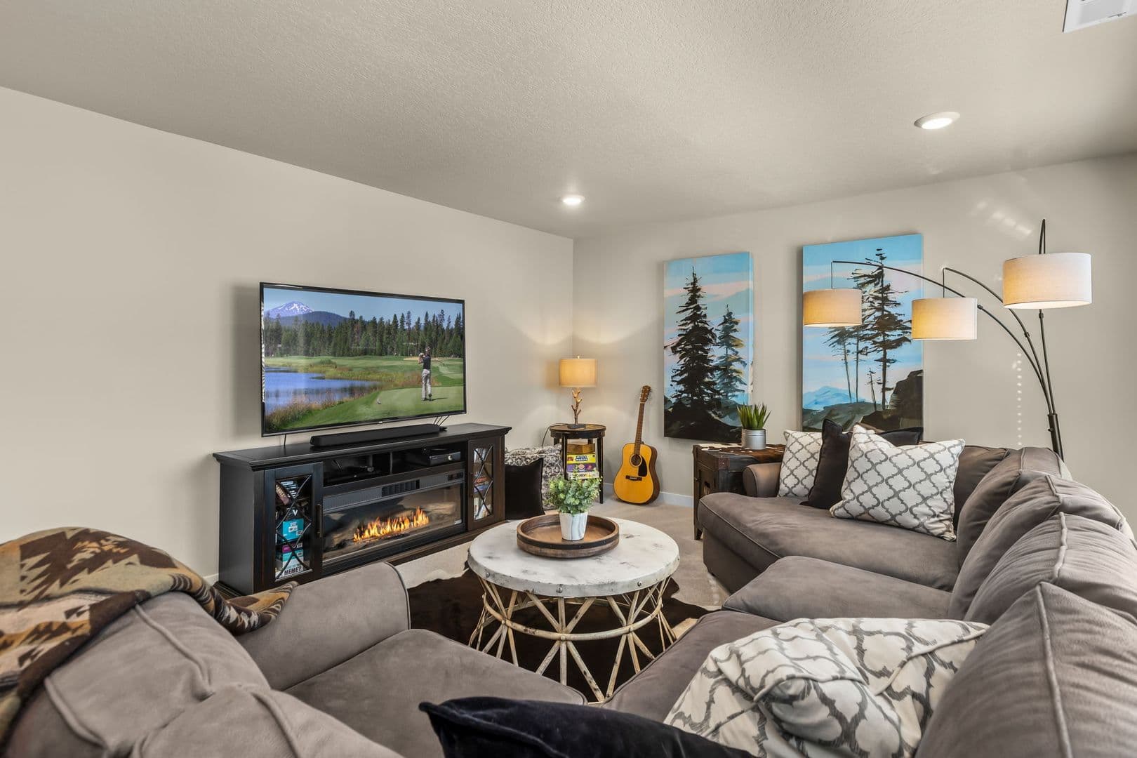 Bend House: 19318 SW Marshmallow Pl.