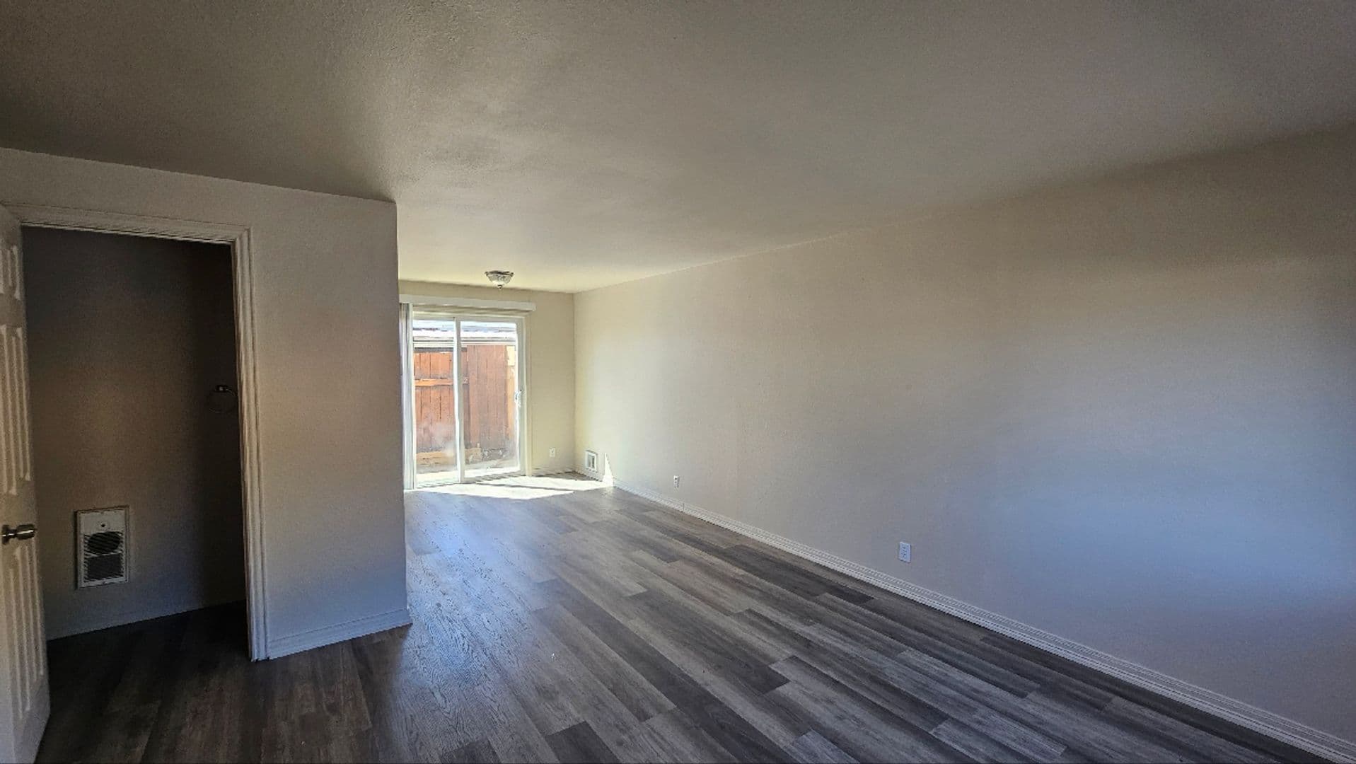 Prineville Apartment: 955 NE Elm St