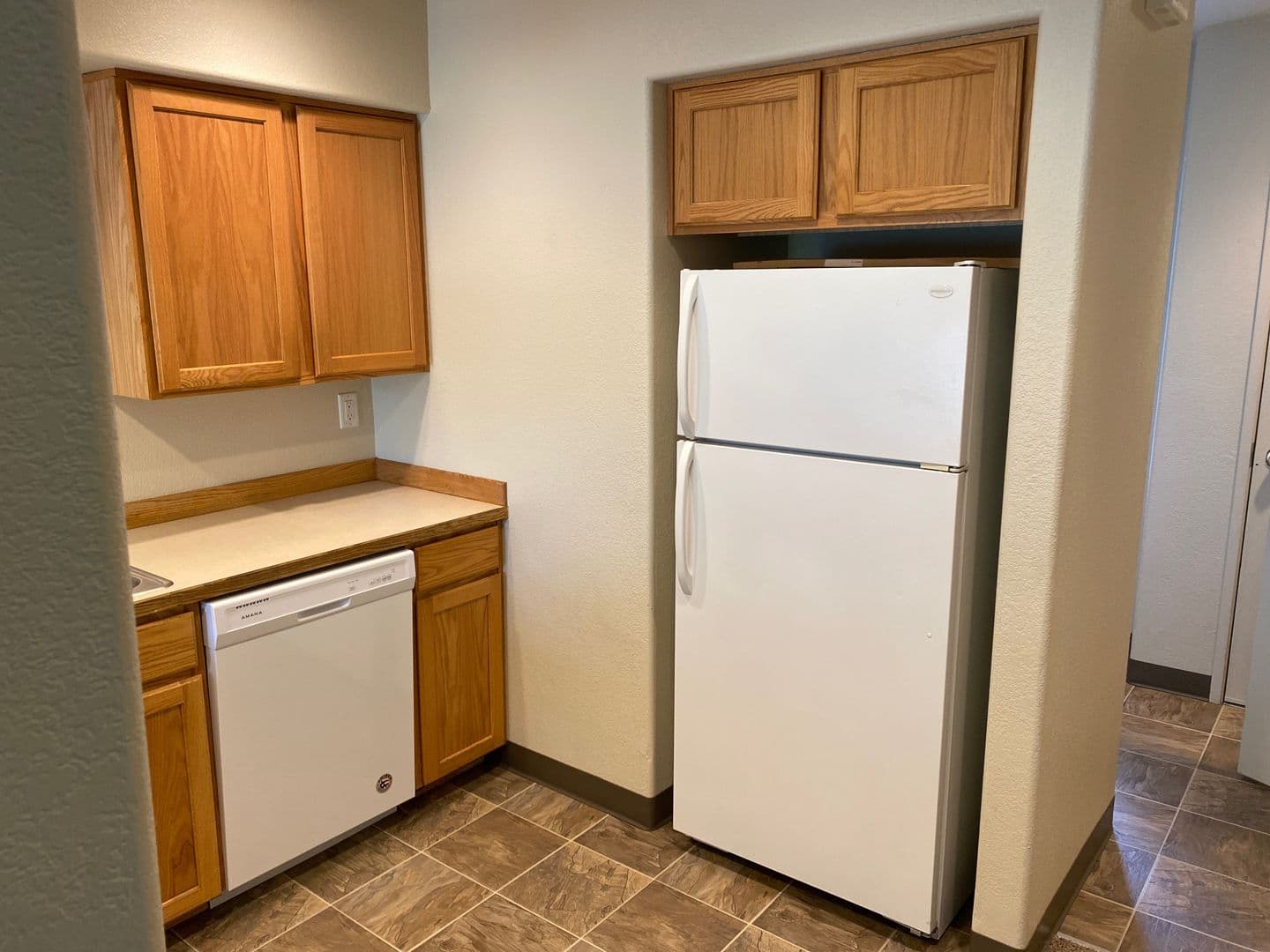 Redmond Apartment: 2566 SW Yew Avenue