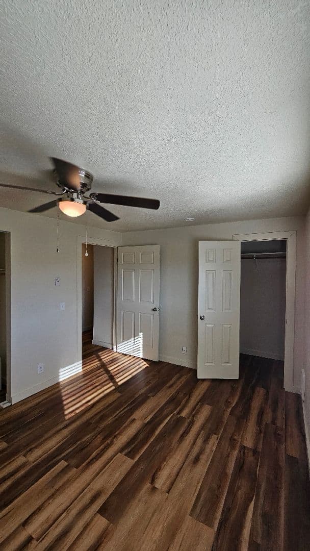 Prineville Apartment: 955 NE Elm St