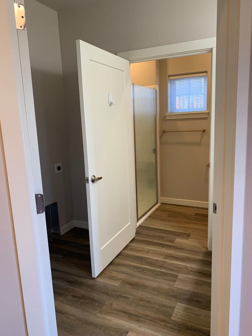 Redmond Apartment: 1140 SW 27th  - Unit 102