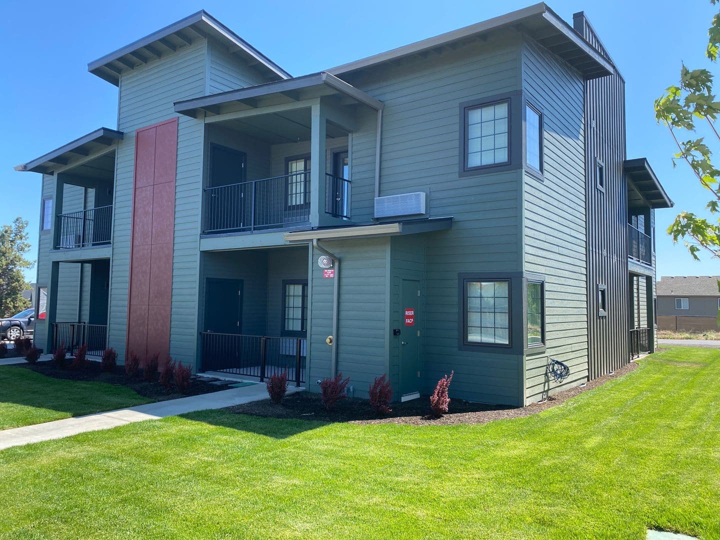 Redmond Apartment: 1140 SW 27th  - Unit 102