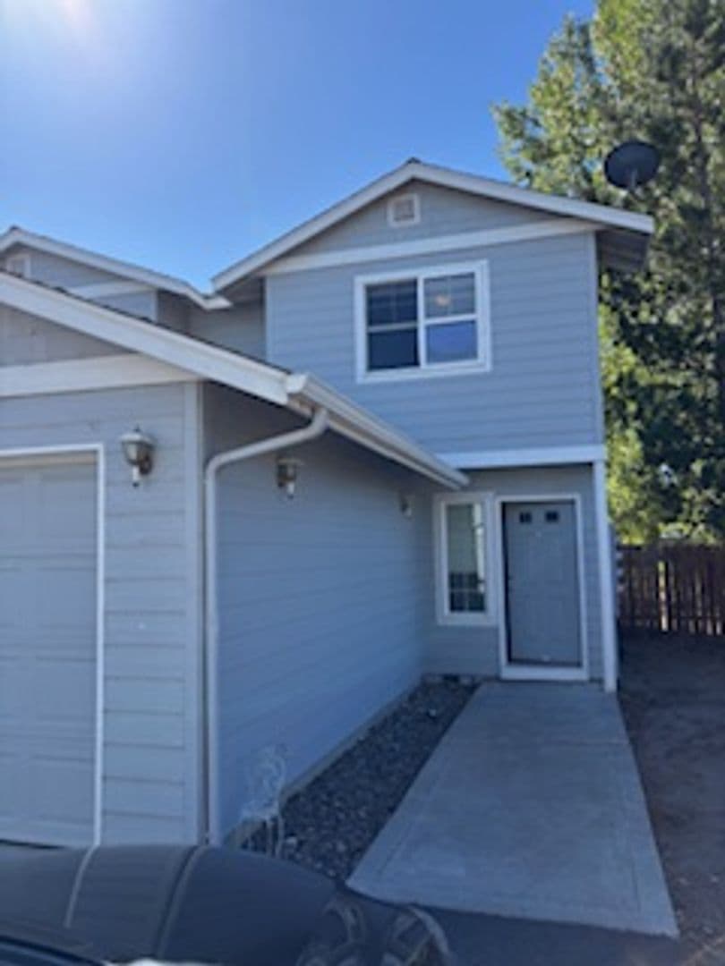 Redmond Apartment: 2566 SW Yew Avenue