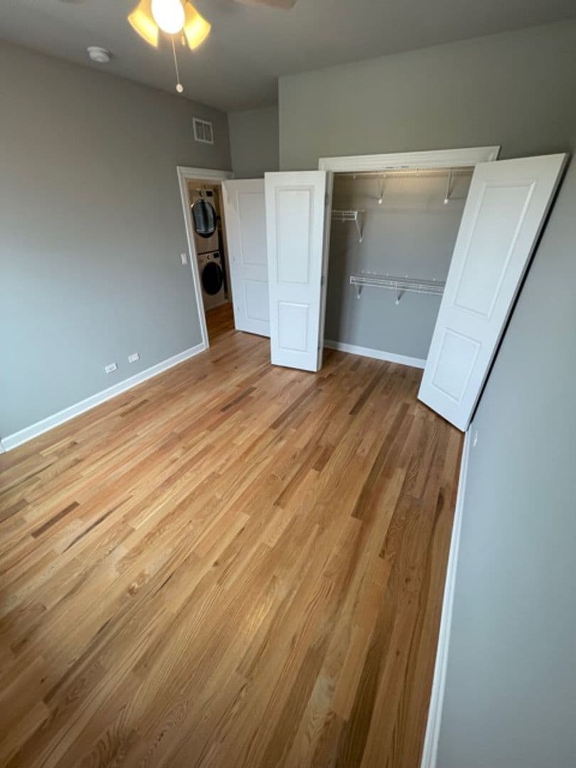 Chicago Apartment: 6204 S. Kimbark