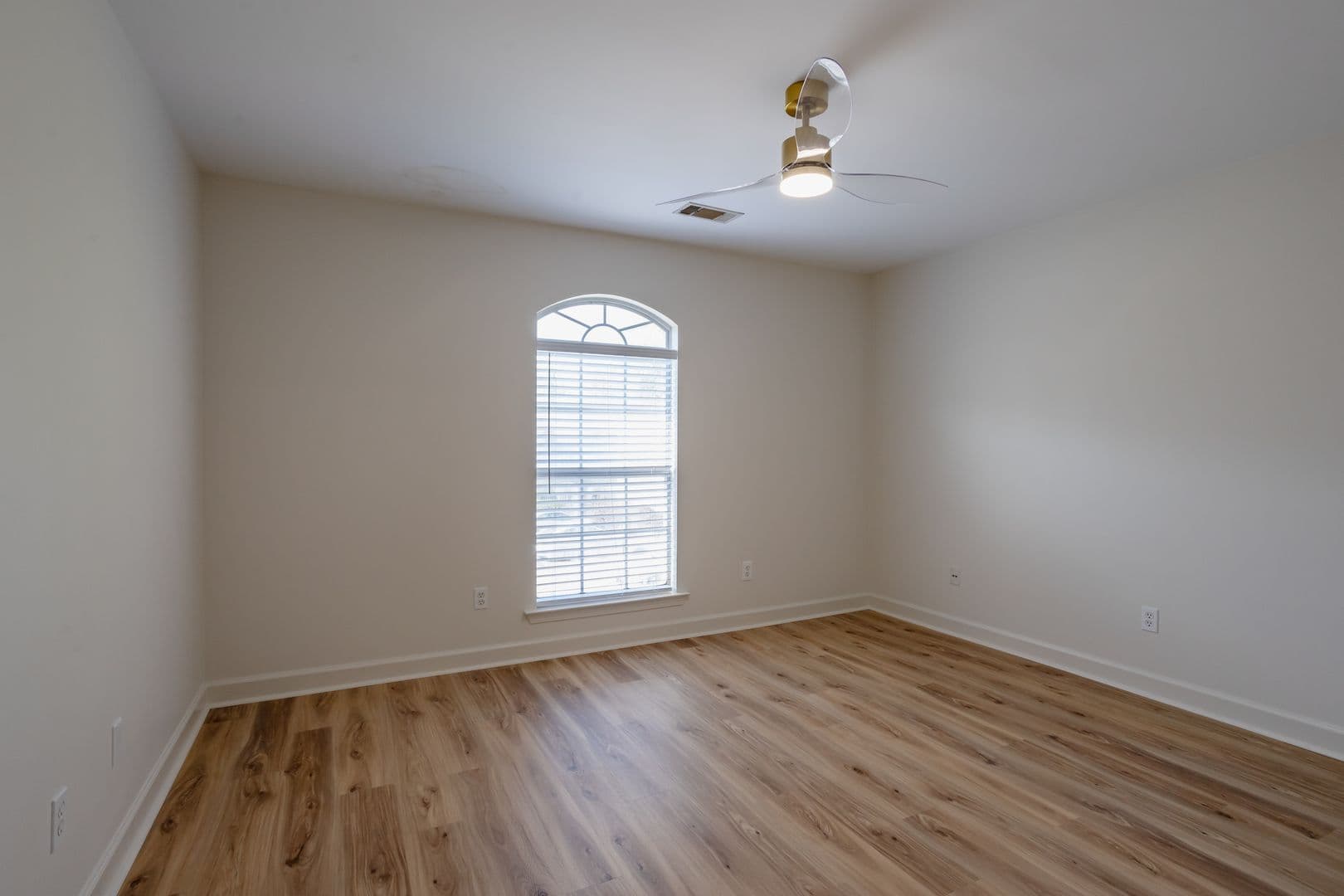 Little Rock Apartment: LRPV, LLC