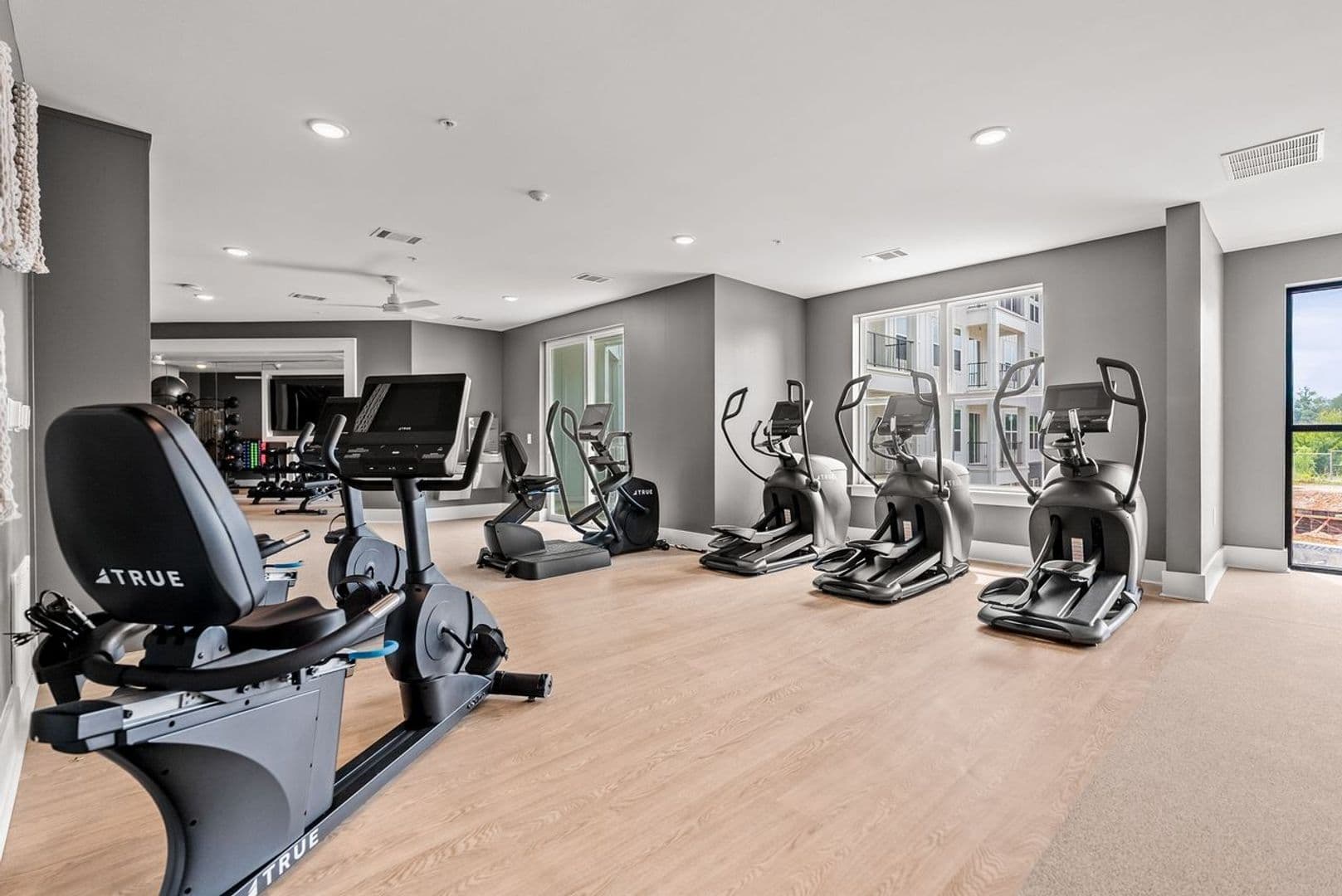 North Little Rock Apartment: 1120 Rockwater Blvd