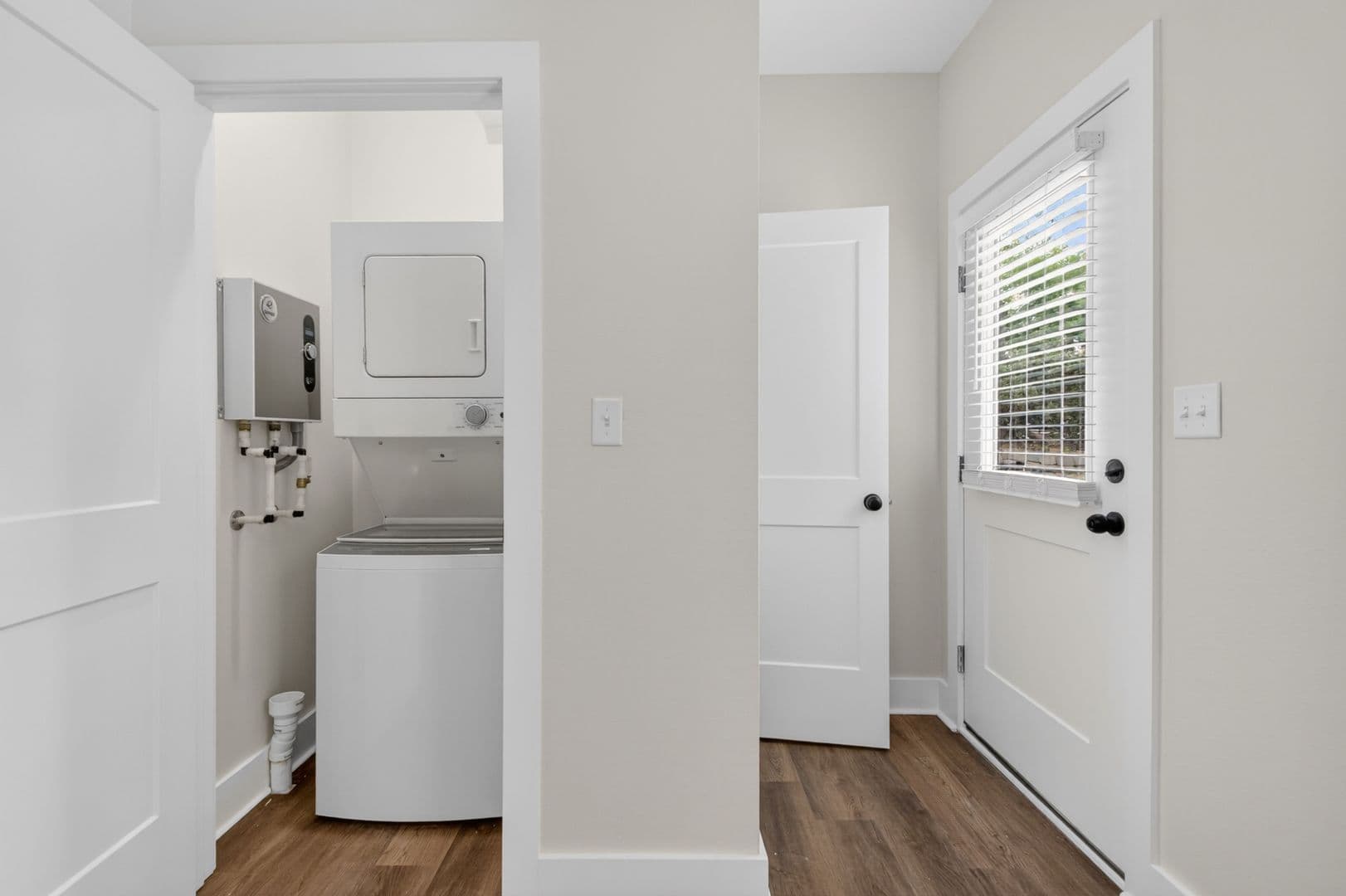 North Little Rock Apartment: 1207 and 1209 W. 7th St