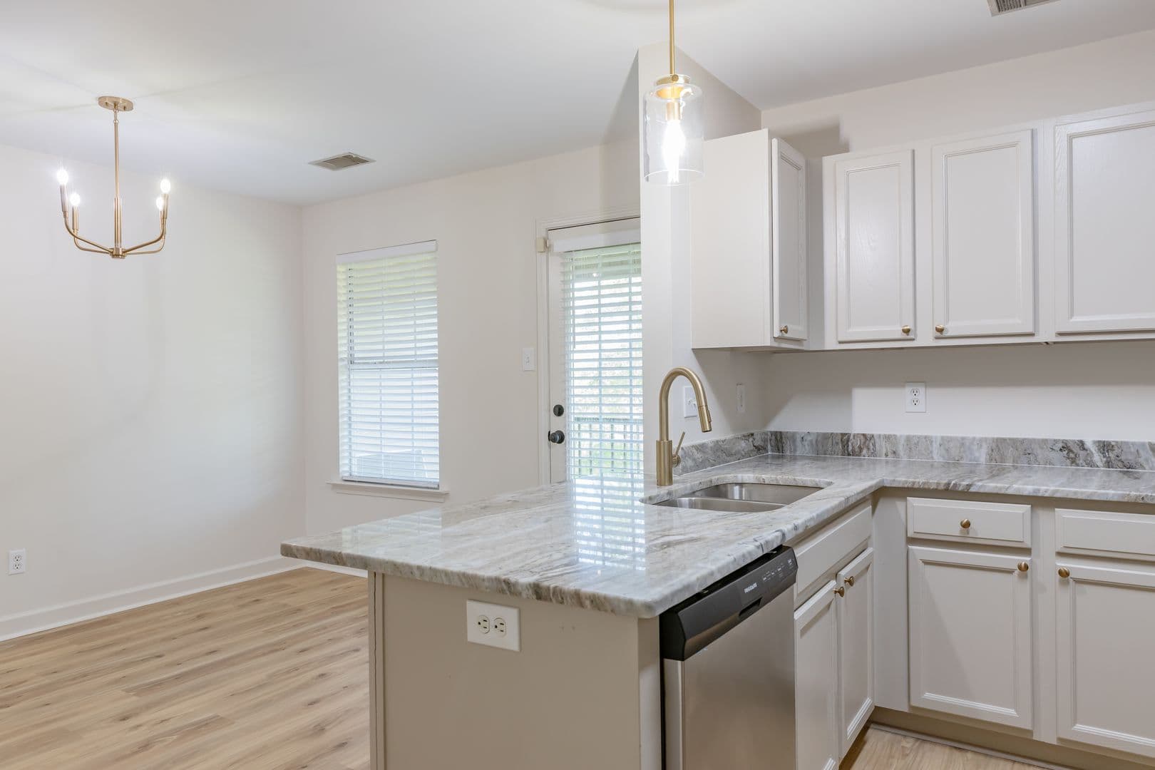 Little Rock Apartment: LRPV, LLC