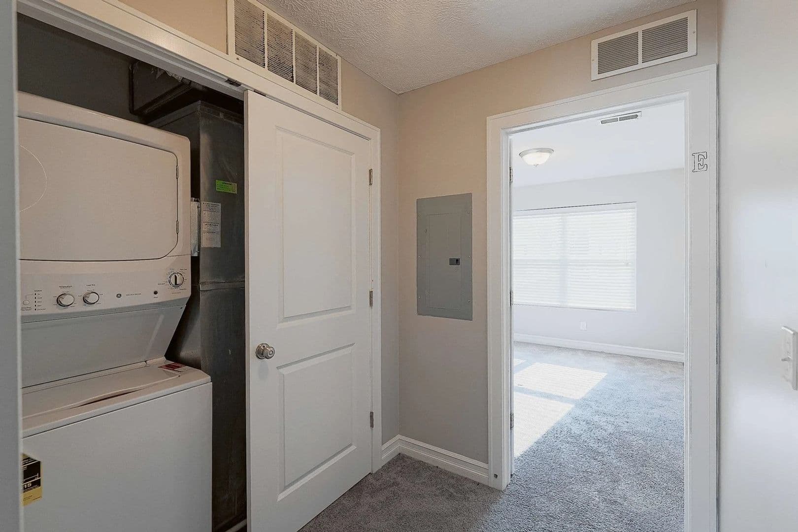 East Lansing Apartment: 3945 Hunsaker Drive