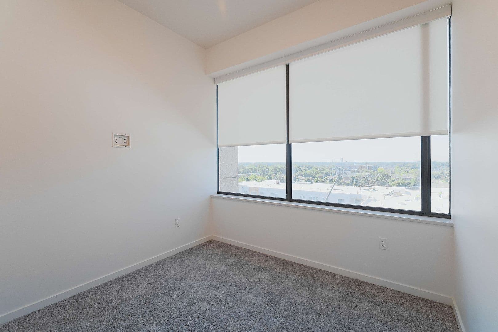 Lansing Apartment: 501 S  Capitol Avenue