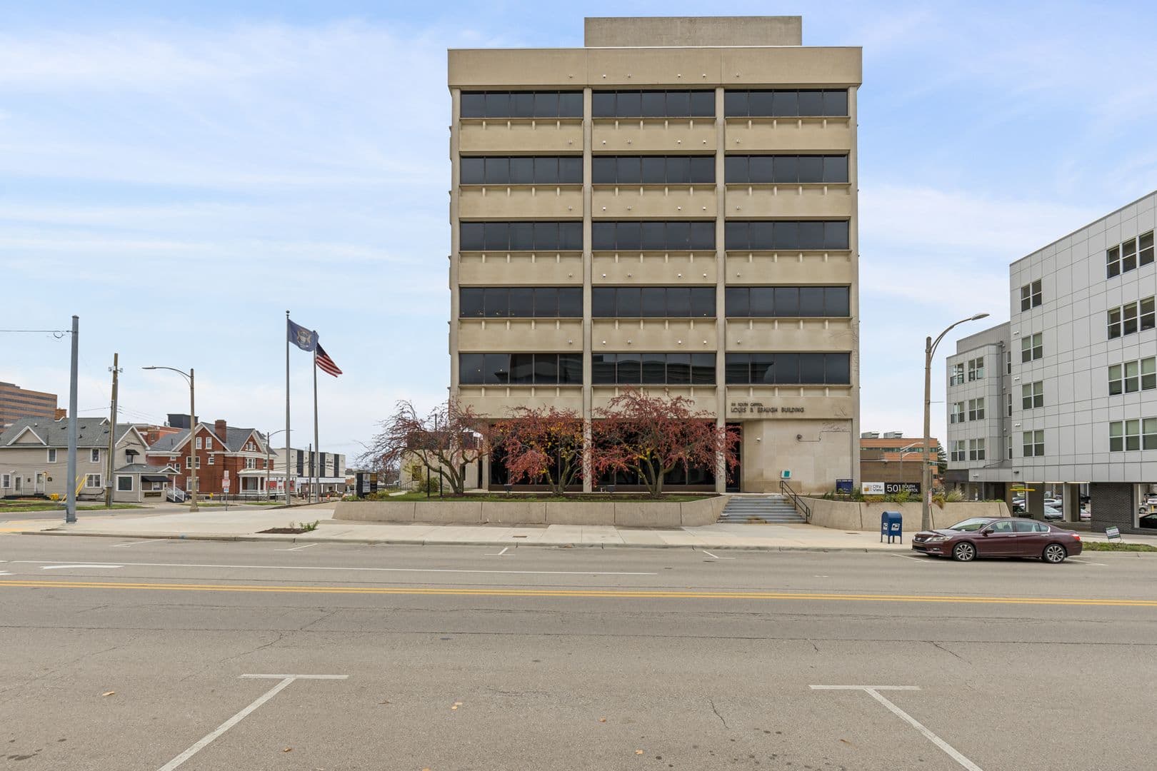 Lansing Apartment: 501 S  Capitol Avenue