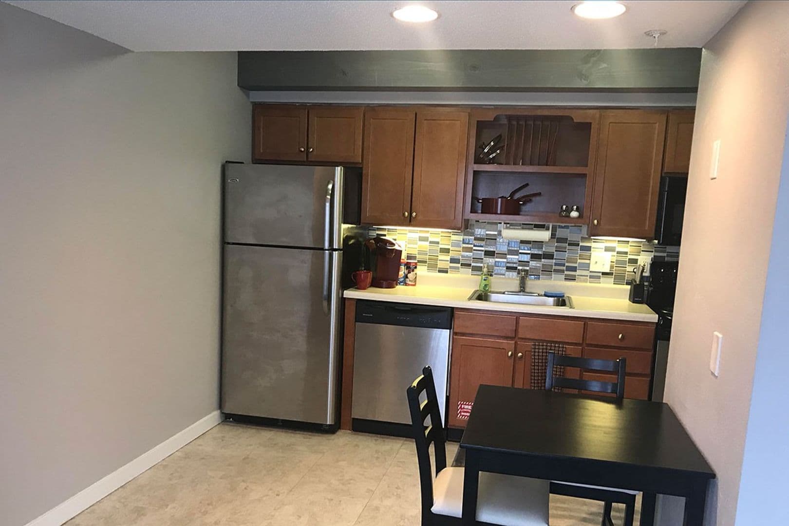 East Lansing Apartment: 1600 East Grand River Avenue