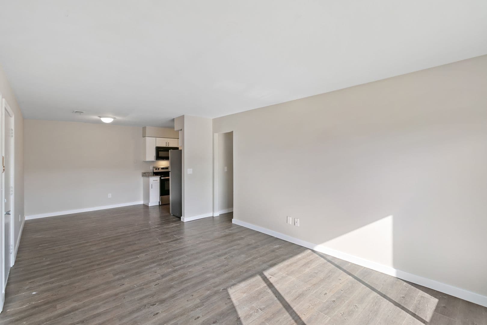 Washington Township Apartment: 8365 S. Stony Dr.