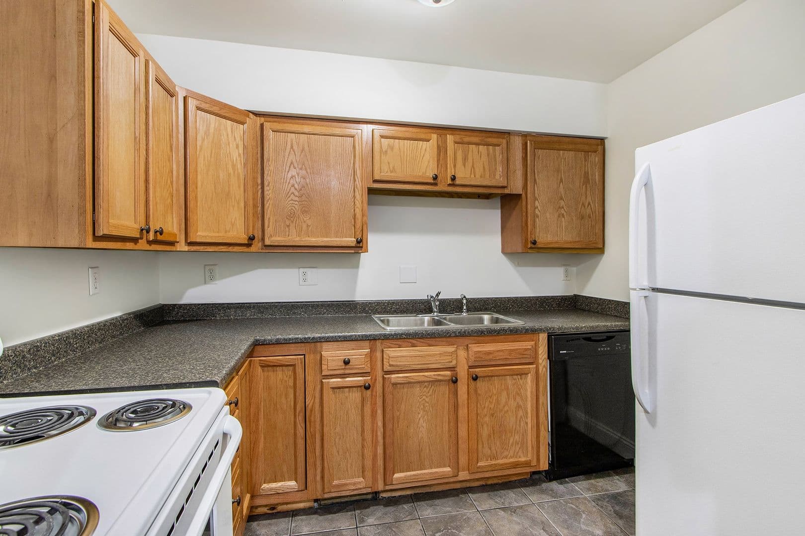 Kalamazoo Apartment: 3301 W. Michigan Ave