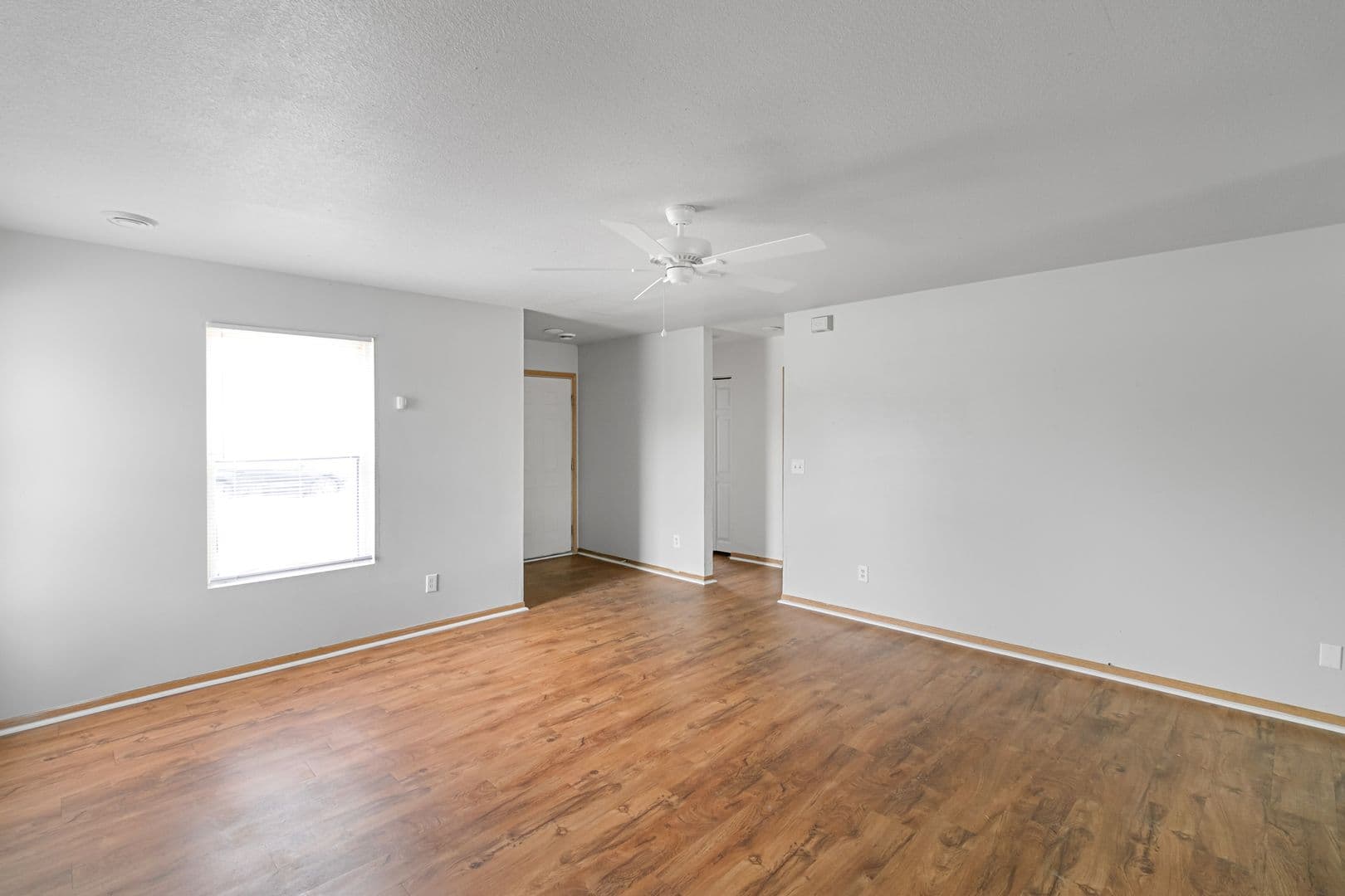 Saginaw Apartment: 2800 Brookwood N.