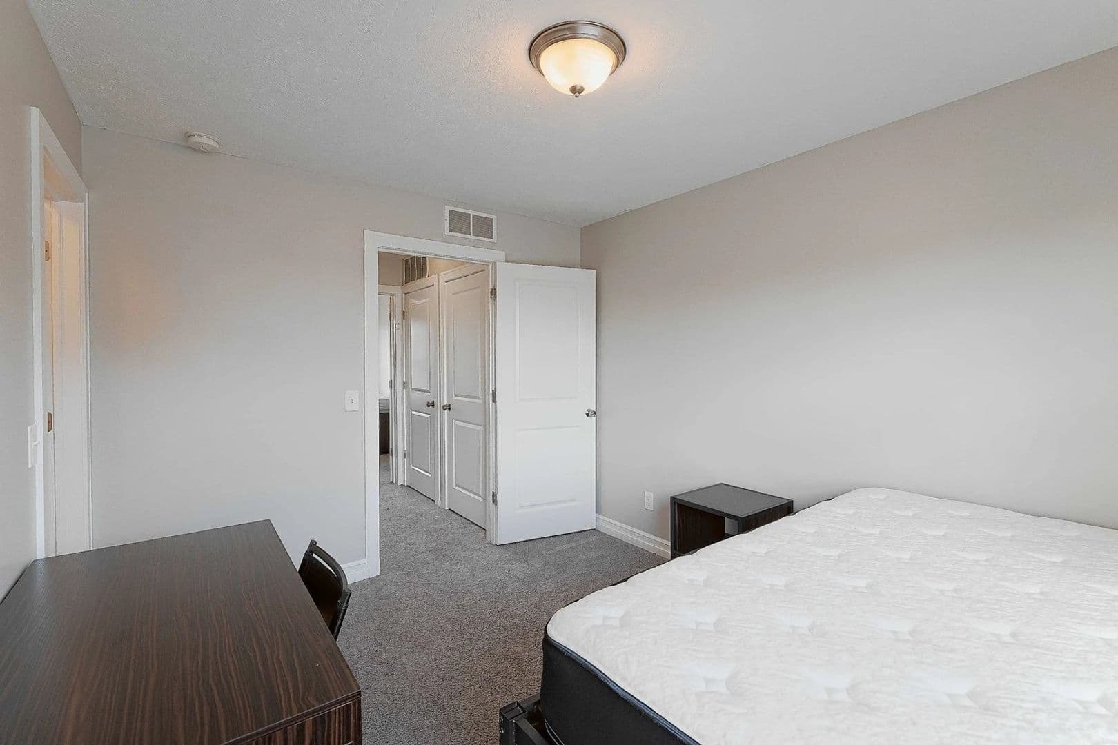 East Lansing Apartment: 3945 Hunsaker Drive
