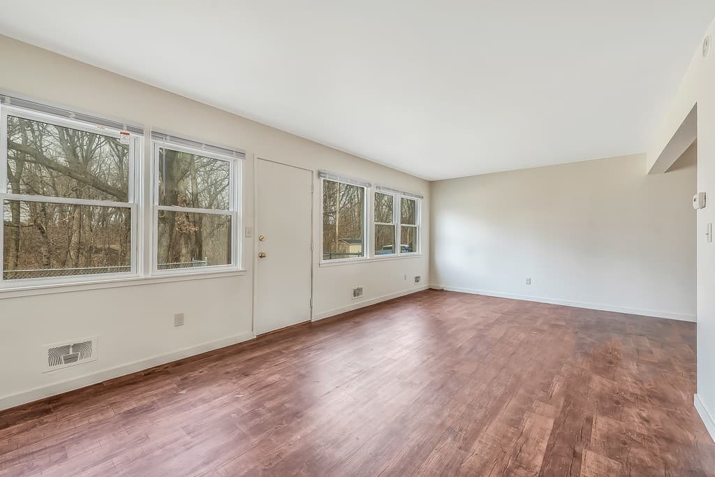 Springfield Apartment: 1 -16 Locust Road