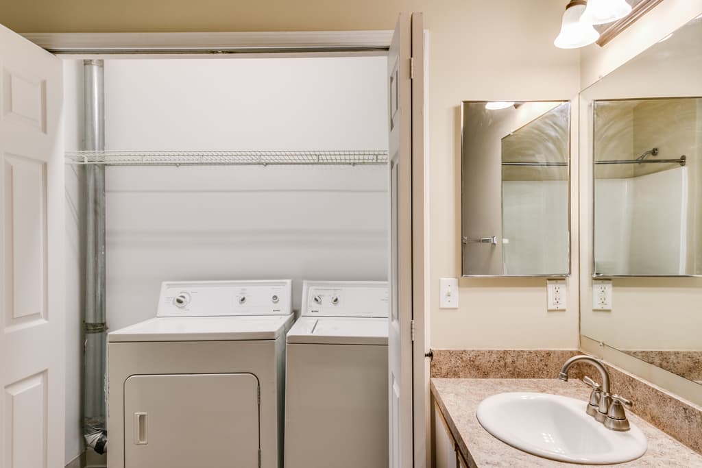 DeWitt Apartment: 1060 Aaron Drive