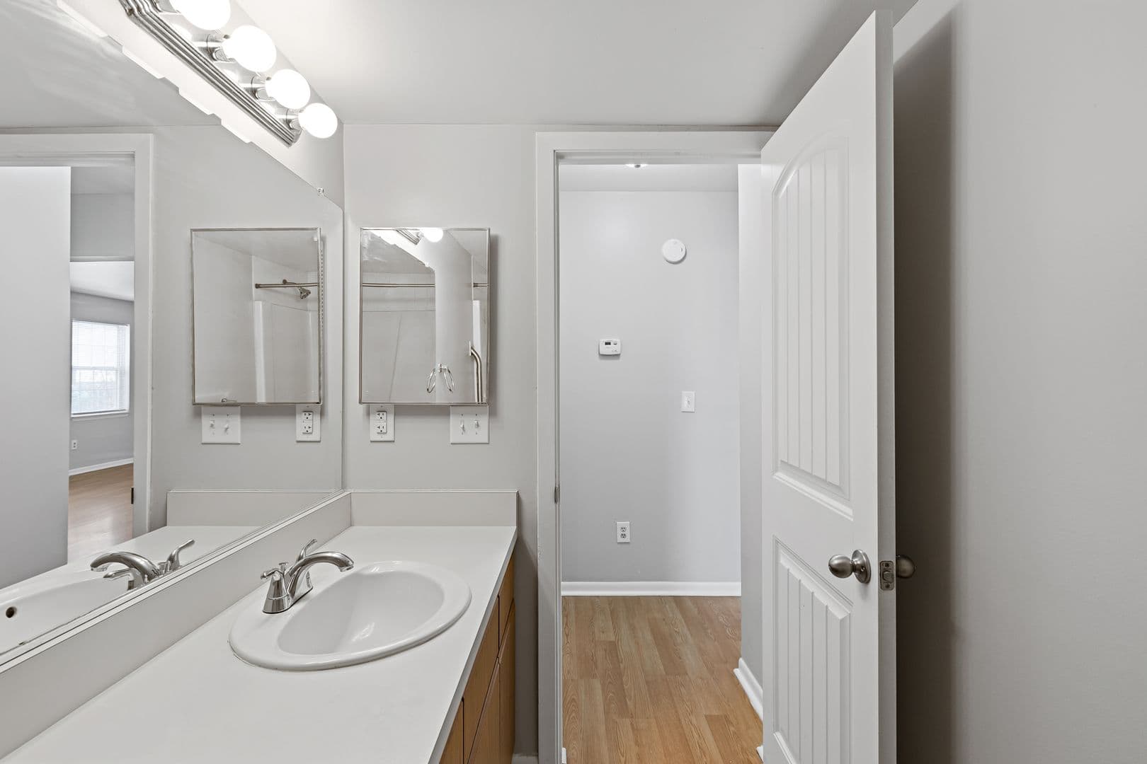Brighton Apartment: 620 & 630 Rickett Road