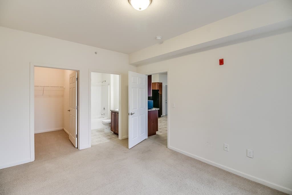 Okemos Apartment: 5177 Marsh Road