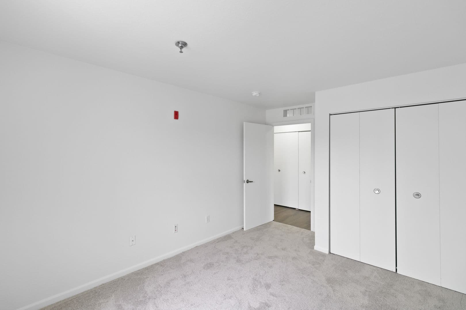 Ypsilanti Apartment: 2224 Golfside Road