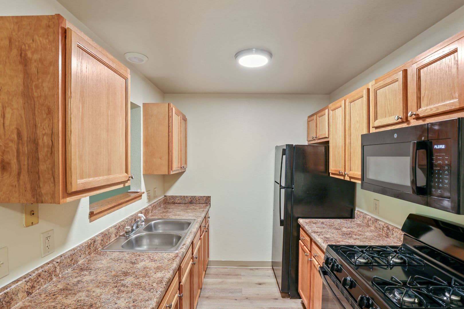 Wyoming Apartment: 3356 Byron Center Ave SW