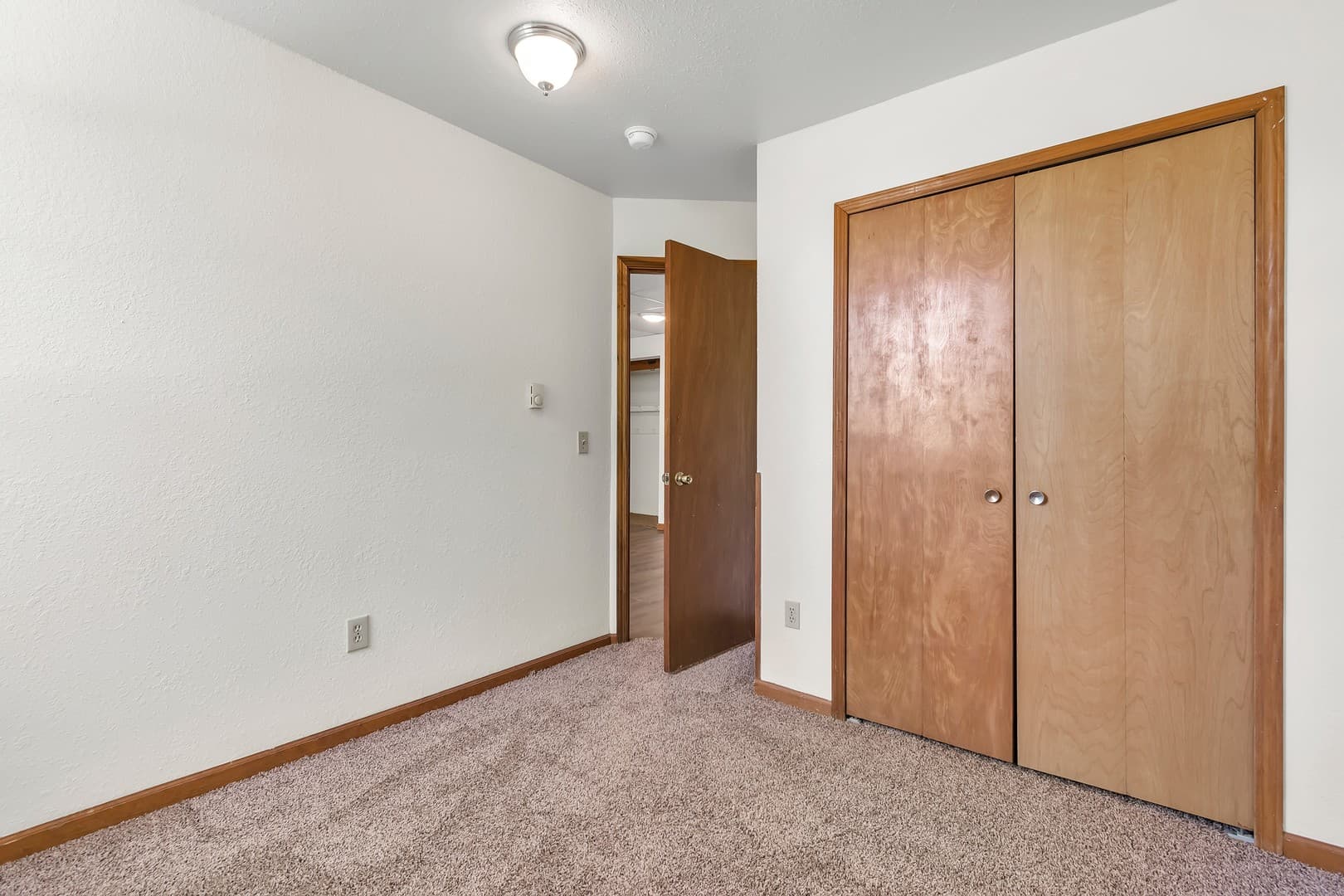 Olivet Apartment: 350 Church Street
