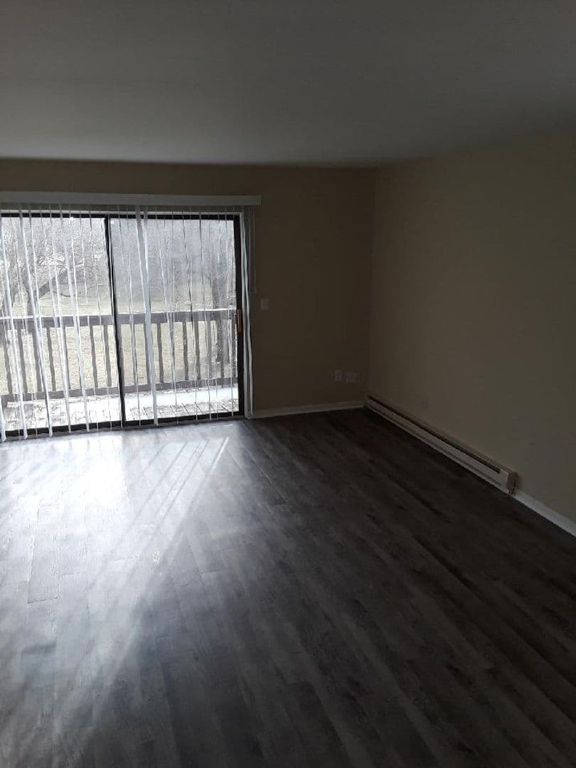 Fowlerville Apartment: 360 N. Ann Street