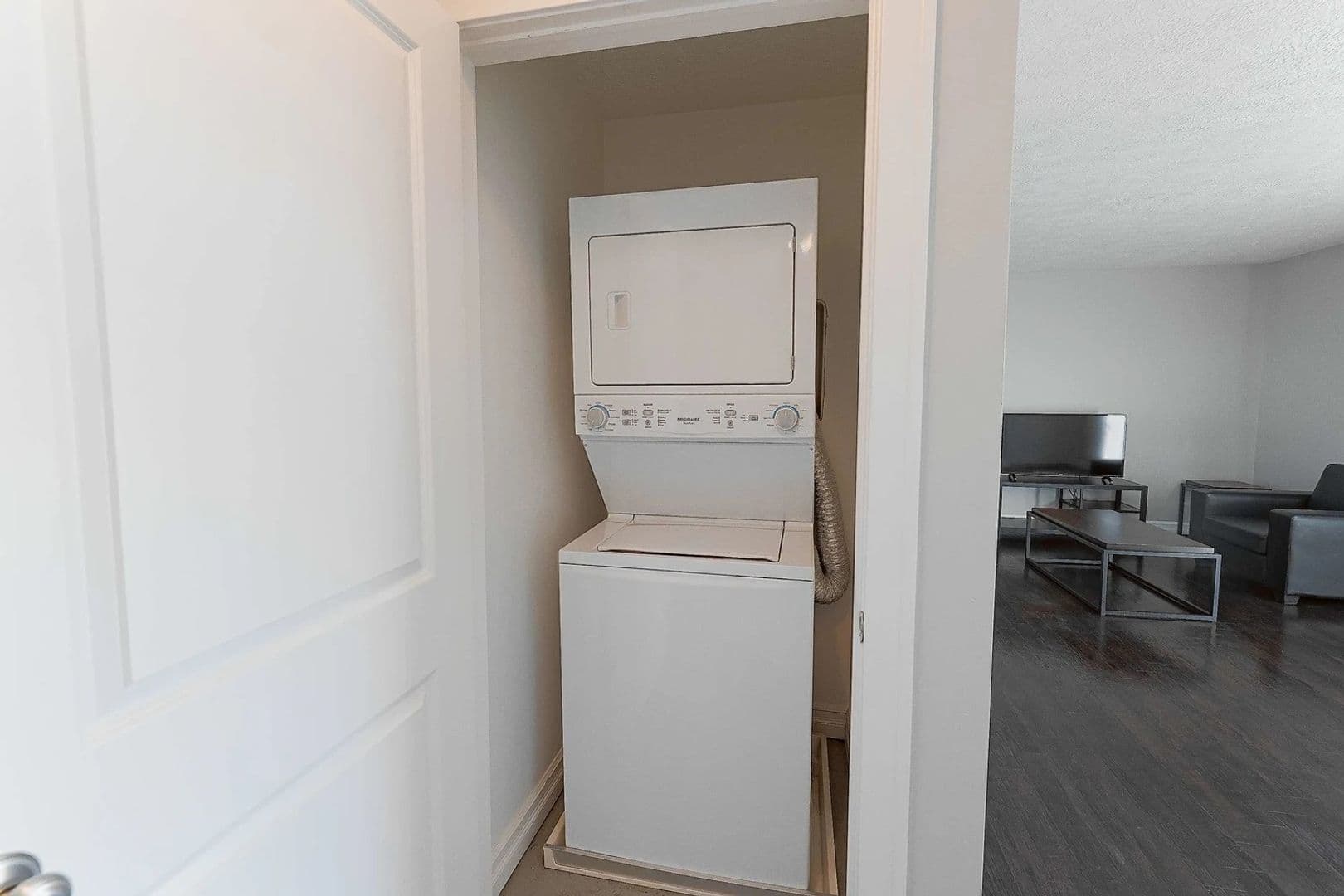 East Lansing Apartment: 3945 Hunsaker Drive