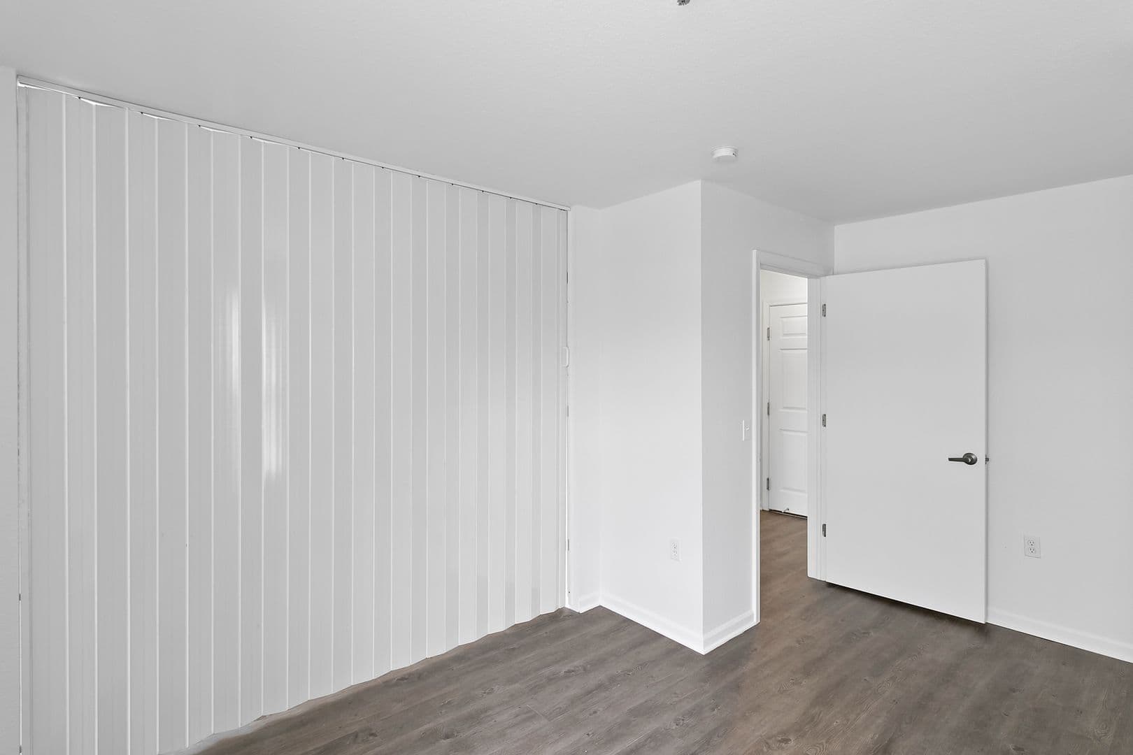 Ypsilanti Apartment: 2224 Golfside Road